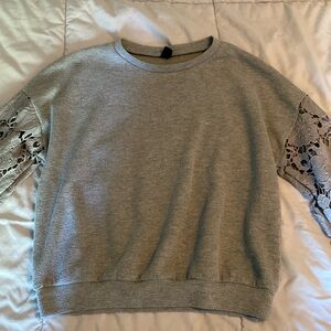 Small thermal grey with floral accent sleeves